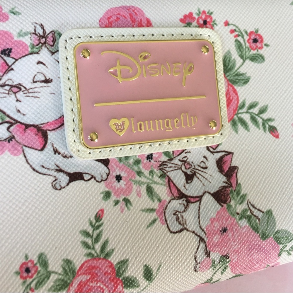 Disney Marie Wallet - Picture 4 of 5
